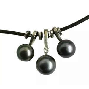 Genuine Tahitian 3 pearls pendant 11-9mm from Polynesian Islands